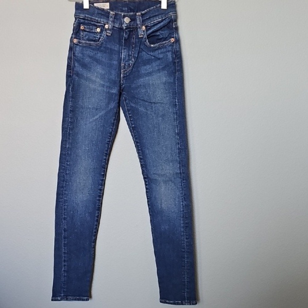 Levi's Premium Stretch Skinny Jeans 519 26 x 30
